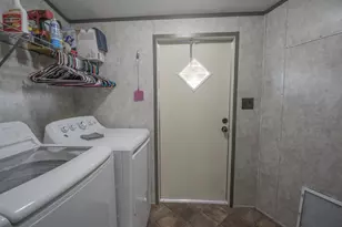 2801 County Rd 444, Angleton, TX 77515 - Photo 17