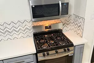 2002 Vermont St, Baytown, TX 77520 - Photo 5