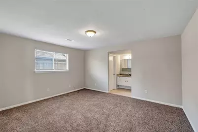11862 S Evelyn Circle, Houston, TX 77071 - Photo 7
