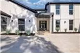 12564 Memorial Dr, Houston, TX 77024 - Photo 11