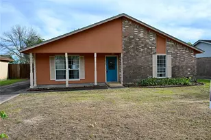 252 Bastrop St, Angleton, TX 77515 - Photo 3