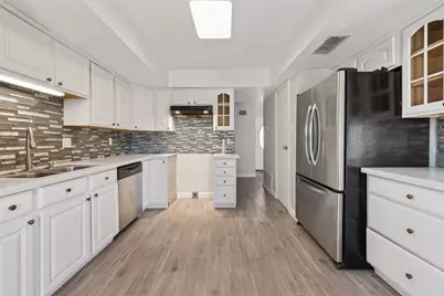 7514 Summer Glen Lane, Houston, TX 77072 - Photo 13