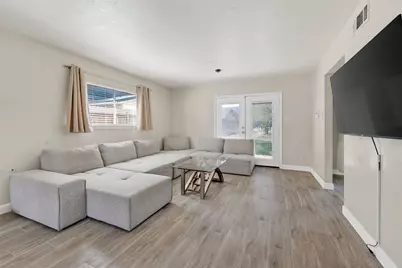 7514 Summer Glen Lane, Houston, TX 77072 - Photo 9