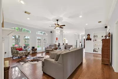 2827 Timber Briar Circle, Houston, TX 77059 - Photo 7