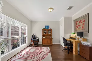 2827 Timber Briar Cir, Houston, TX 77059 - Photo 19