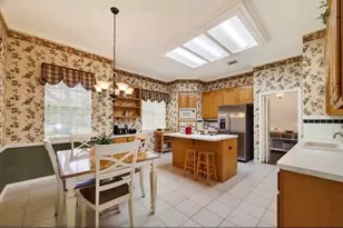 2827 Timber Briar Cir, Houston, TX 77059 - Photo 11