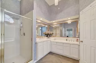 2827 Timber Briar Cir, Houston, TX 77059 - Photo 21