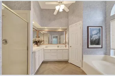 2827 Timber Briar Circle, Houston, TX 77059 - Photo 19