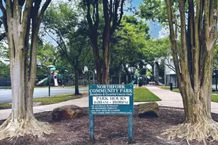 2827 Timber Briar Cir, Houston, TX 77059 - Photo 33