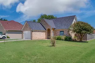 531 S 2nd St, La Porte, TX 77571 - Photo 13