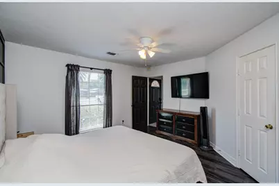 531 S 2nd Street, La Porte, TX 77571 - Photo 9