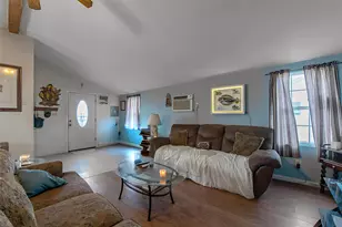 7030 Terrasso Dr, Hitchcock, TX 77563 - Photo 9