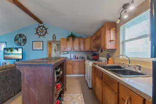 7030 Terrasso Dr, Hitchcock, TX 77563 - Photo 13