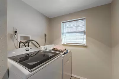 7030 Terrasso Drive, Hitchcock, TX 77563 - Photo 19