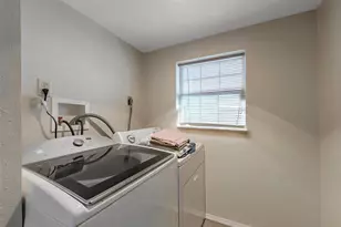7030 Terrasso Dr, Hitchcock, TX 77563 - Photo 19