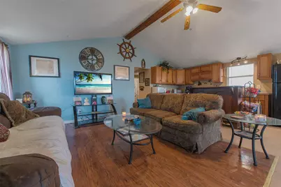 7030 Terrasso Drive, Hitchcock, TX 77563 - Photo 11