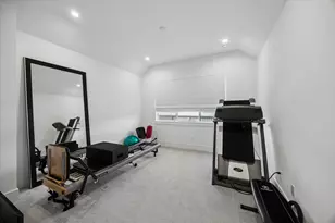 1661 Bingle Rd, Houston, TX 77055 - Photo 27