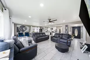 1845 Westcrest Dr, Houston, TX 77055 - Photo 3