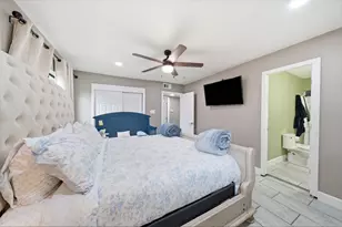1845 Westcrest Dr, Houston, TX 77055 - Photo 13