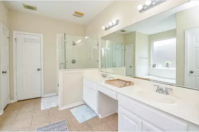 13938 Charterhouse Way, Sugar Land, TX 77498 - Photo 17