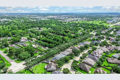 13938 Charterhouse Way, Sugar Land, TX 77498 - Photo 35