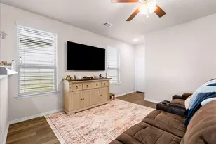 9731 Colsterdale Ct, Houston, TX 77044 - Photo 7