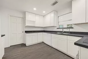 1706 Palace Green Ct, Katy, TX 77449 - Photo 9