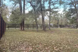 256 Co Rd 2146, Cleveland, TX 77327 - Photo 1