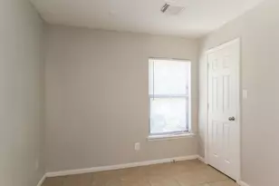 2935 La Estancia Ln, Houston, TX 77093 - Photo 13