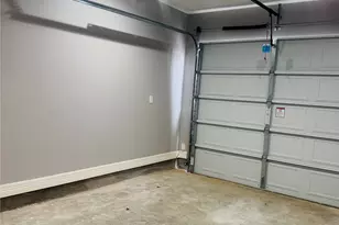 2622 Metcalf St, Houston, TX 77012 - Photo 9