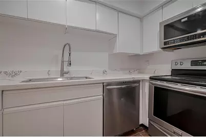 16800 Sugar Pine Drive #28, Houston, TX 77090 - Photo 17