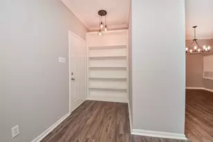 2255 Braeswood Park Dr, Houston, TX 77030 - Photo 9