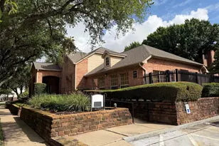 2255 Braeswood Park Dr, Houston, TX 77030 - Photo 31