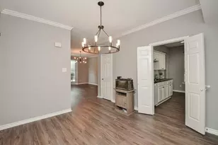 2255 Braeswood Park Dr, Houston, TX 77030 - Photo 7
