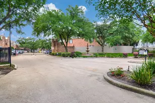 2255 Braeswood Park Dr, Houston, TX 77030 - Photo 37