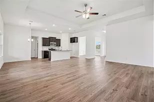 10 Keystone Ct, Angleton, TX 77515 - Photo 7