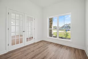 10 Keystone Ct, Angleton, TX 77515 - Photo 13
