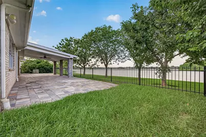 3831 Lakeridge Canyon Drive, Sugar Land, TX 77498 - Photo 47