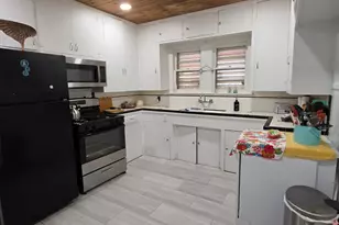 5023 Ave N 1/2, Galveston, TX 77551 - Photo 11