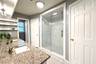 1402 Trailwood Village Dr, Houston, TX 77339 - Photo 11