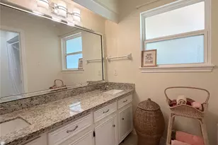 1402 Trailwood Village Dr, Houston, TX 77339 - Photo 17