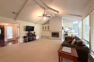 1402 Trailwood Village Dr, Houston, TX 77339 - Photo 5