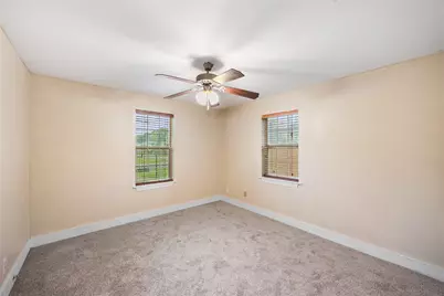 6825 Appleton Street, Houston, TX 77022 - Photo 17