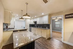 6825 Appleton St, Houston, TX 77022 - Photo 11