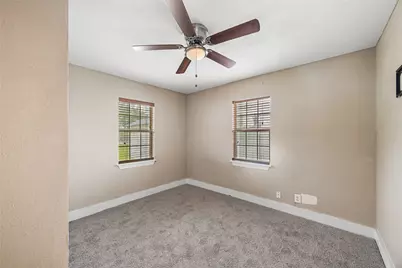 6825 Appleton Street, Houston, TX 77022 - Photo 19