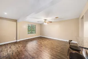 6825 Appleton St, Houston, TX 77022 - Photo 5