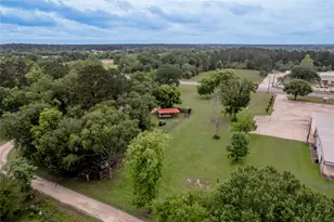 159 S Pecan Ave, Groveton, TX 75845 - Photo 27