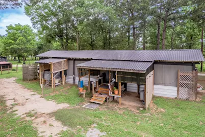 159 S Pecan Avenue, Groveton, TX 75845 - Photo 1