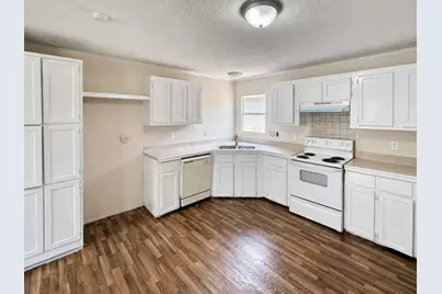 11919 Kingslake Forest Drive, Houston, TX 77044 - Photo 13