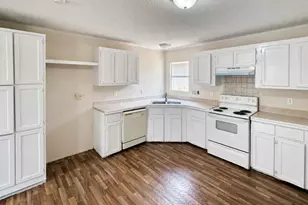 11919 Kingslake Forest Dr, Houston, TX 77044 - Photo 13